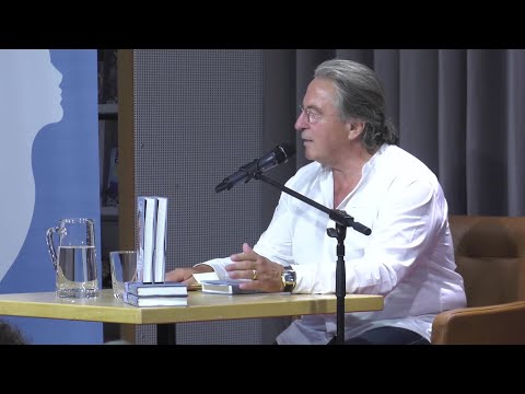 Umgang mit Ostdeutschland ist verfassungswidrig: Dr. Peter-Michael Diestel bei Thalia Schwerin