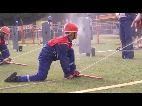 Löschangriff und Hindernislauf: Landesjugendfeuerwehren qualifizieren sich für Bundeswettbewerb