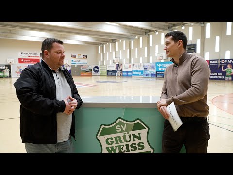 Schweriner Handballerinnen wollen in die 2. Bundesliga