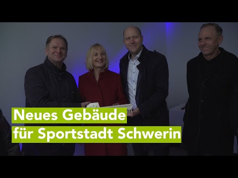 Schlüsselübergabe im Sportpark Lambrechtsgrund