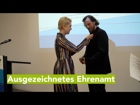 Ministerpräsidentin Schwesig würdigt 35 Ehrenamtliche